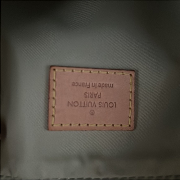 Louis Vuitton Evora MM - Picture 3 of 12